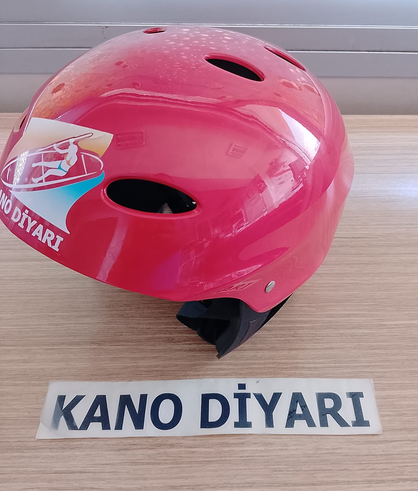 rafting ve Slalom Kanolar için Kask